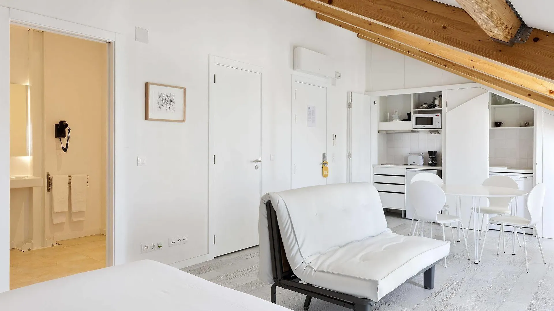 Hello Lisbon Castelo Apartments